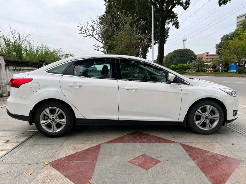 东莞16年福特福克斯8