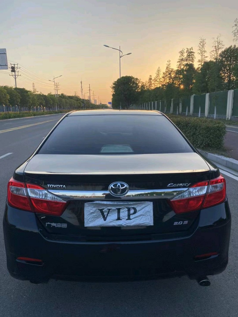 宜昌13年丰田凯美瑞9