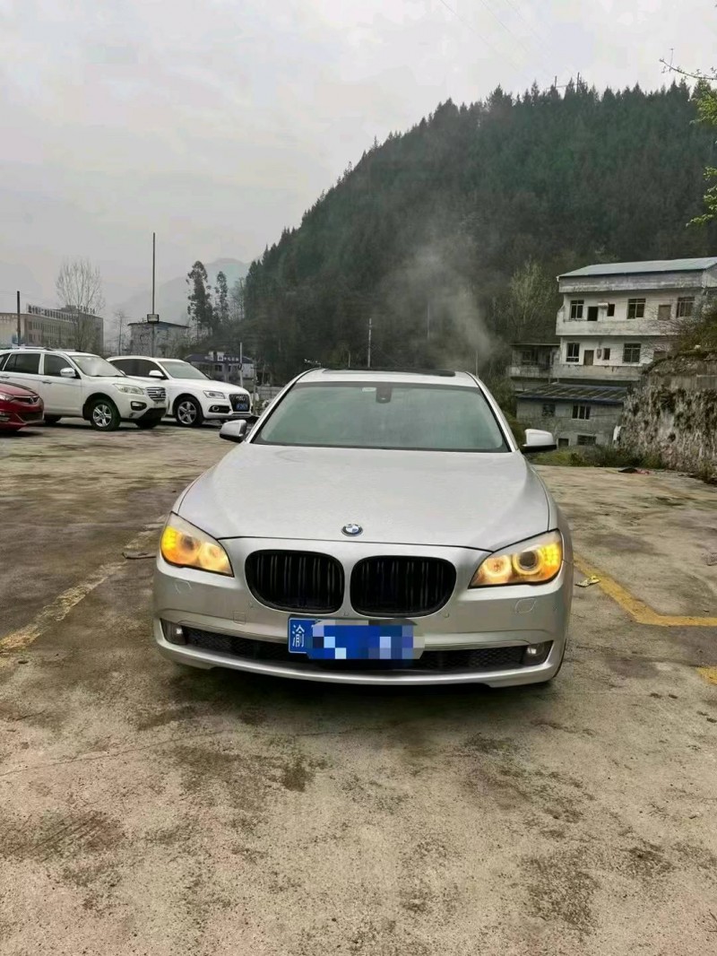 重庆11年宝马7系1