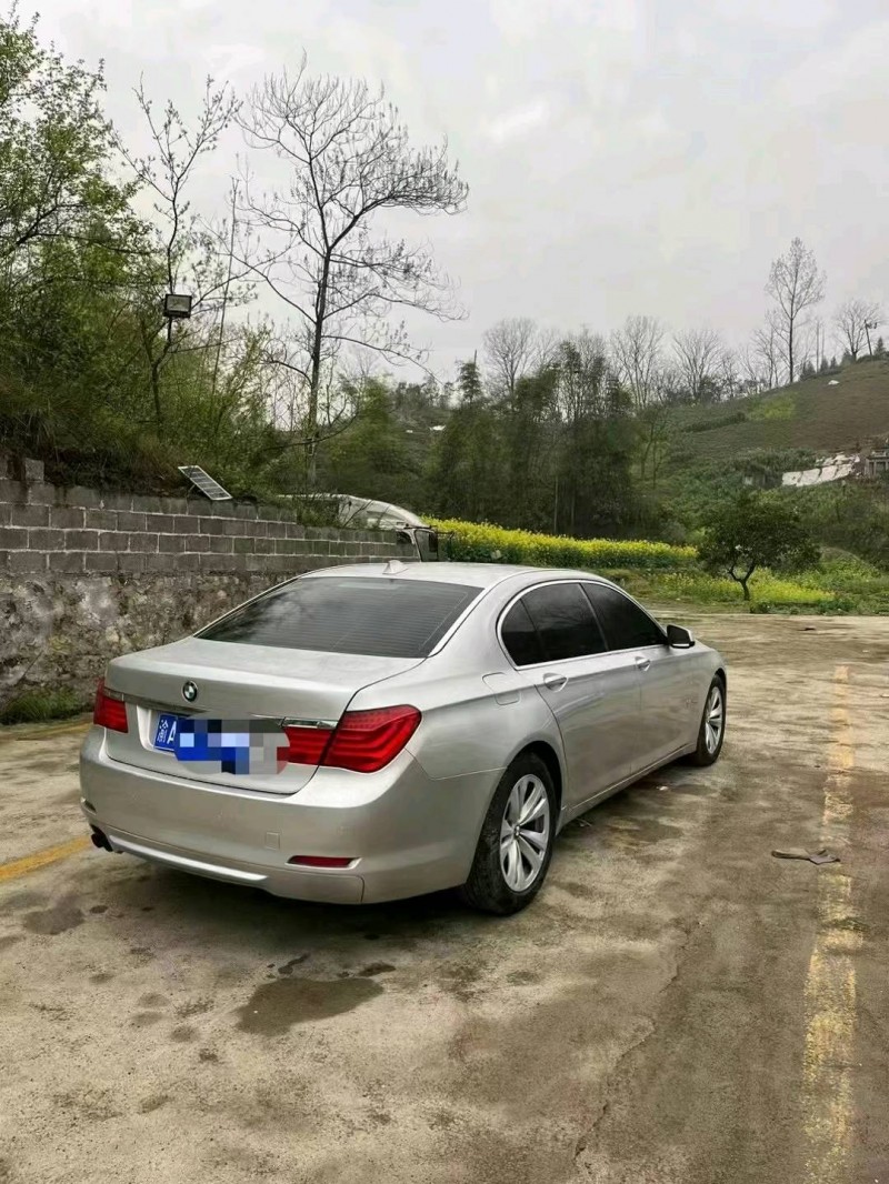 重庆11年宝马7系3