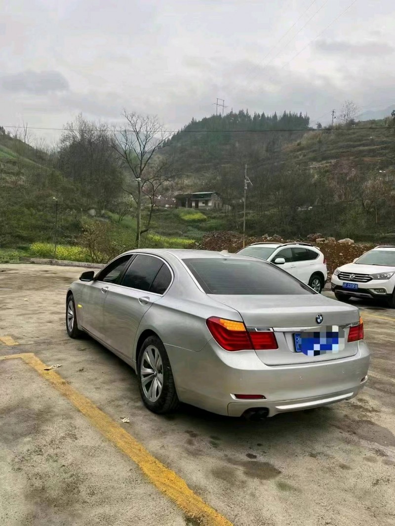 重庆11年宝马7系6