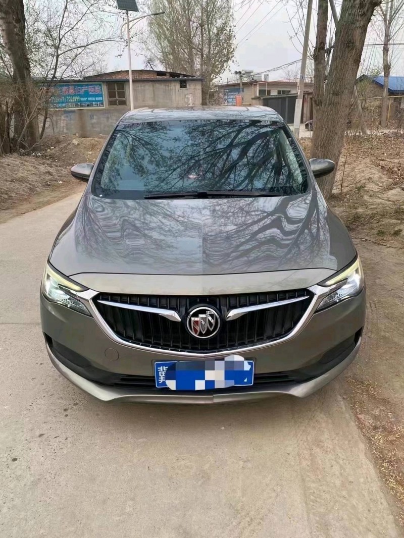 保定18年别克GL61