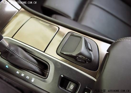 济宁13年别克君越5