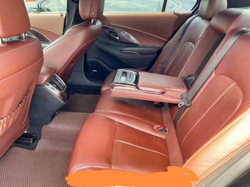 济宁13年别克君越8