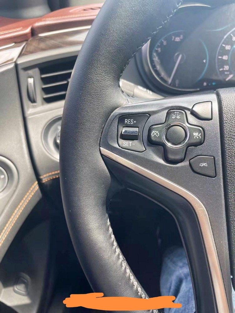 济宁13年别克君越12