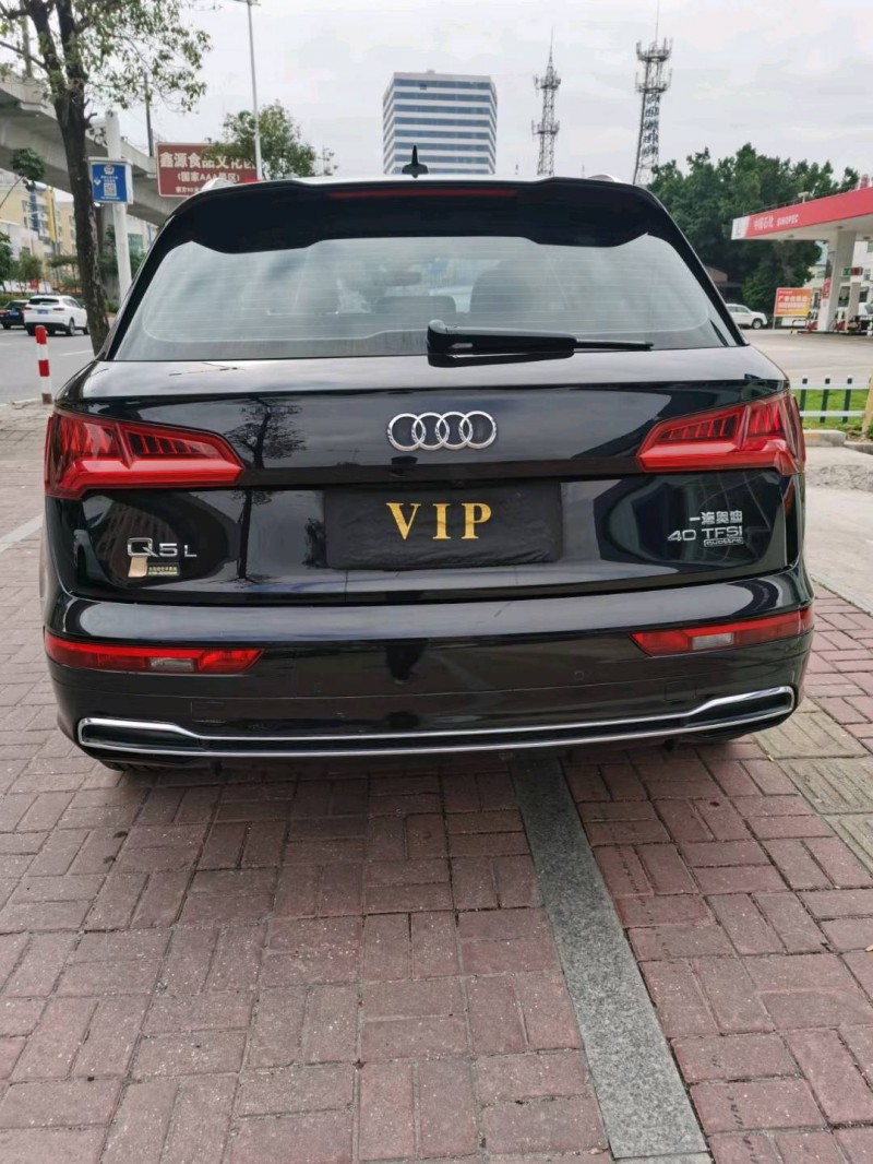 东莞19年奥迪Q59
