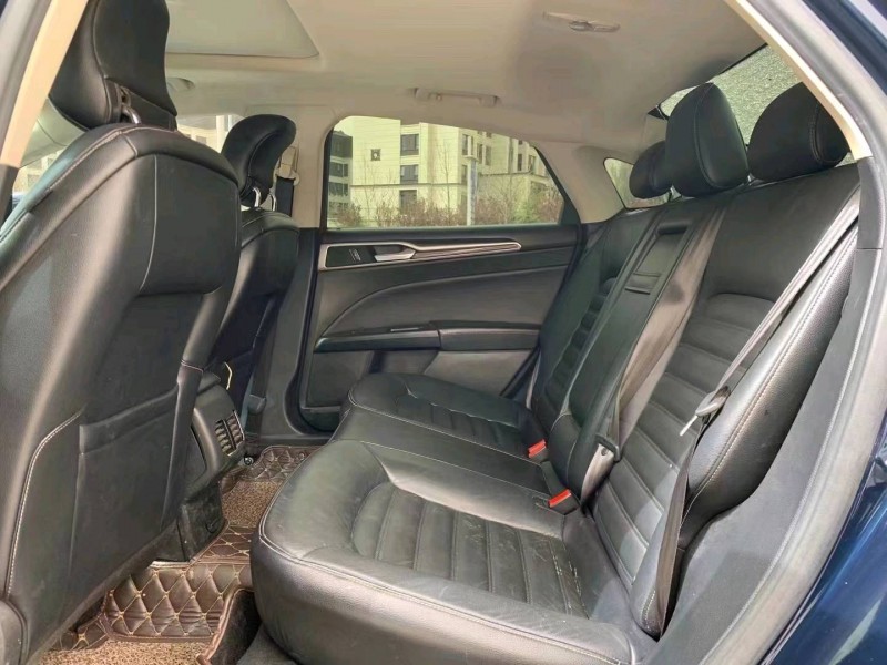 青岛18年福特蒙迪欧3