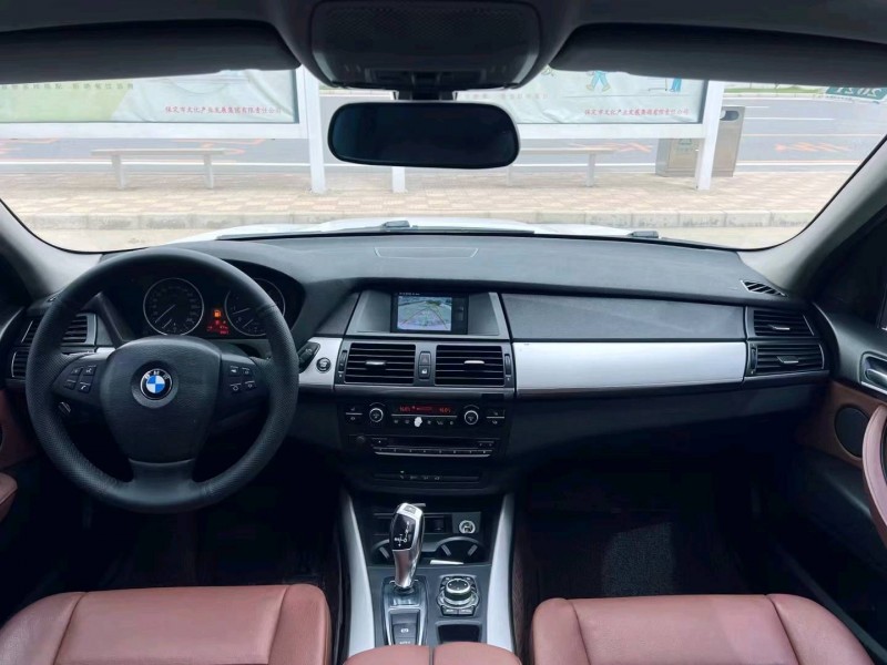 保定13年宝马X55