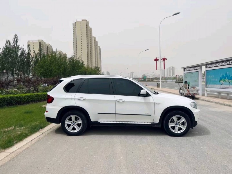 保定13年宝马X58