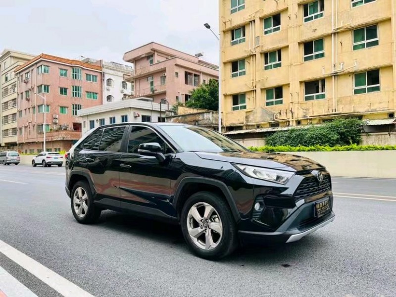 东莞23年丰田RAV4荣放3