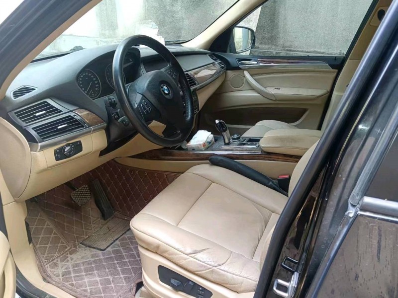 济南10年宝马X55