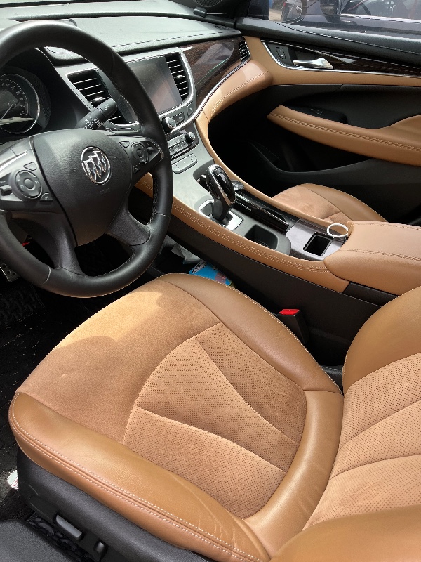 武汉17年别克君越2