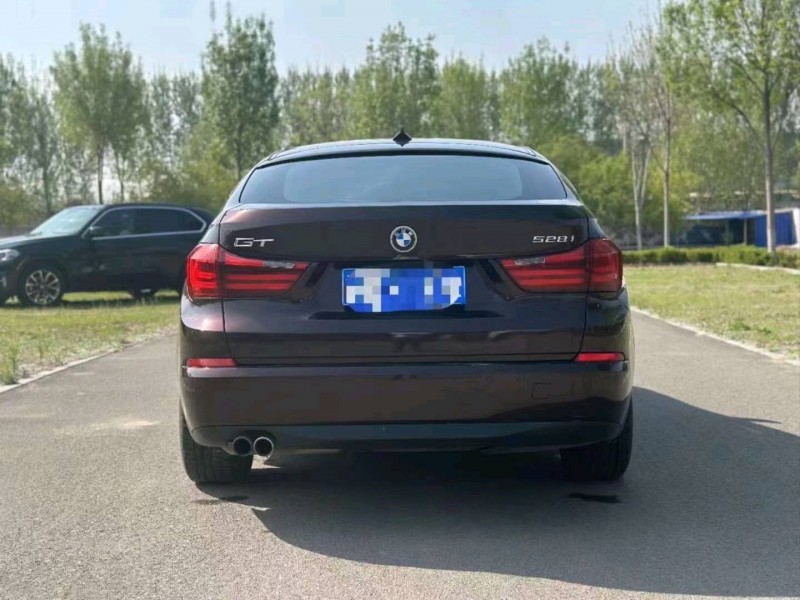 济南17年宝马5系GT8