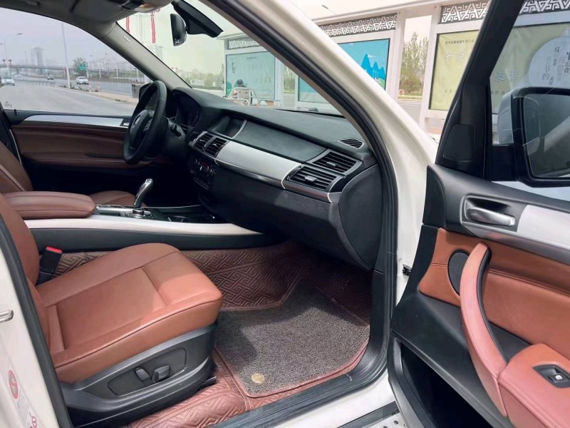 保定13年宝马X57