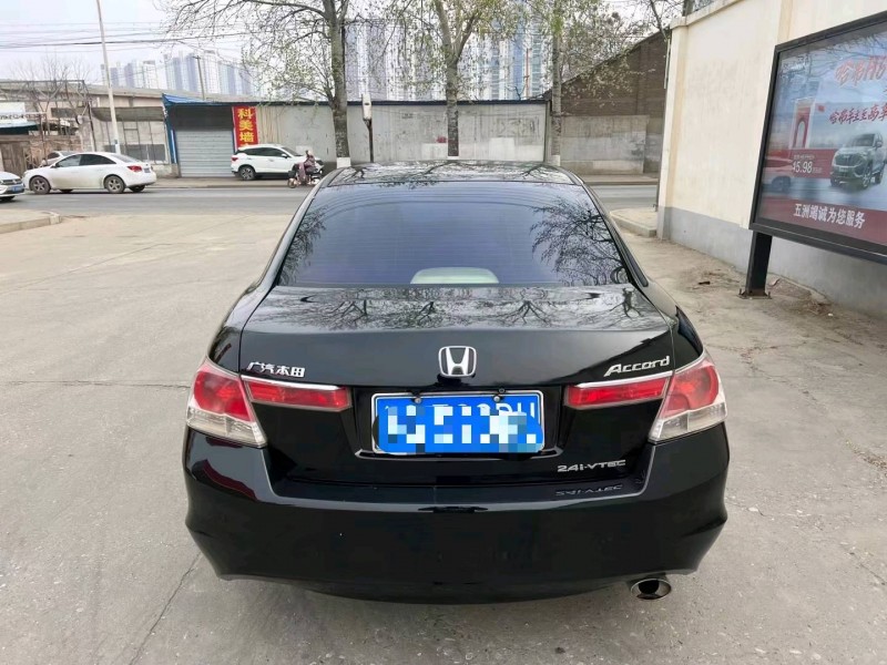保定10年本田雅阁9