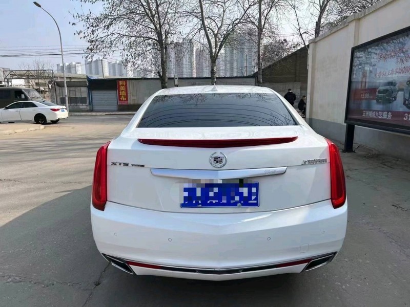 保定13年凯迪拉克XTS9