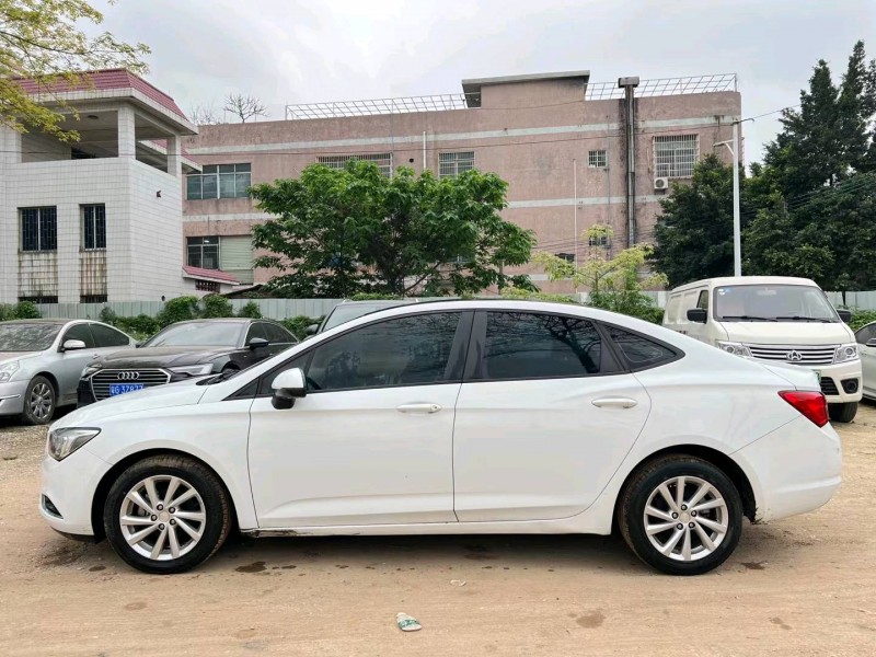 广州18年别克威朗7