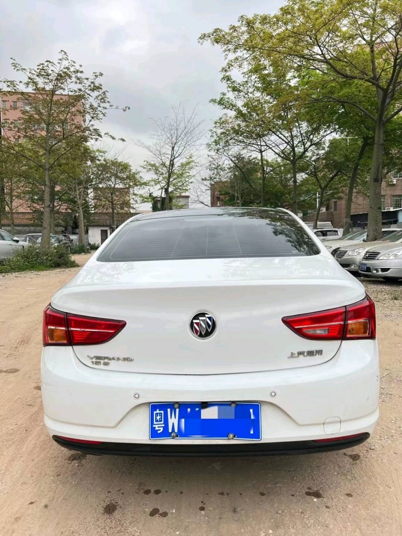 广州18年别克威朗9