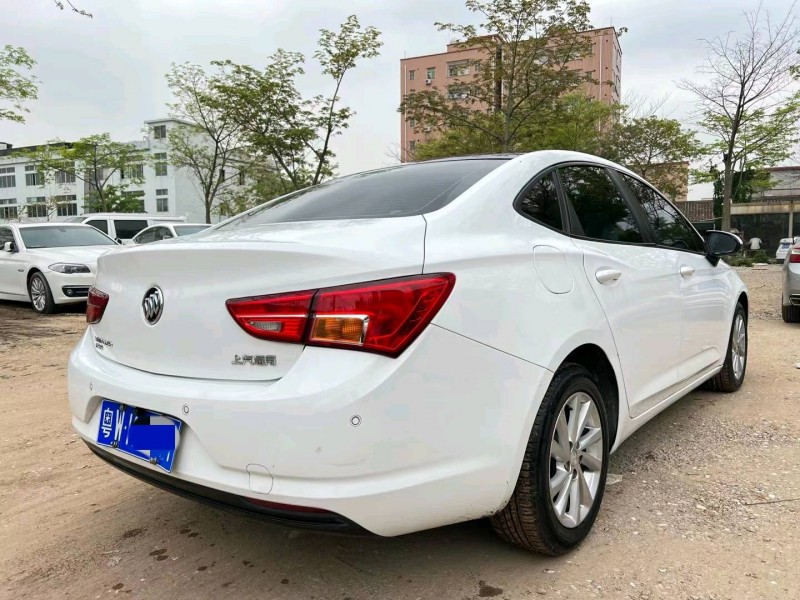 广州18年别克威朗8