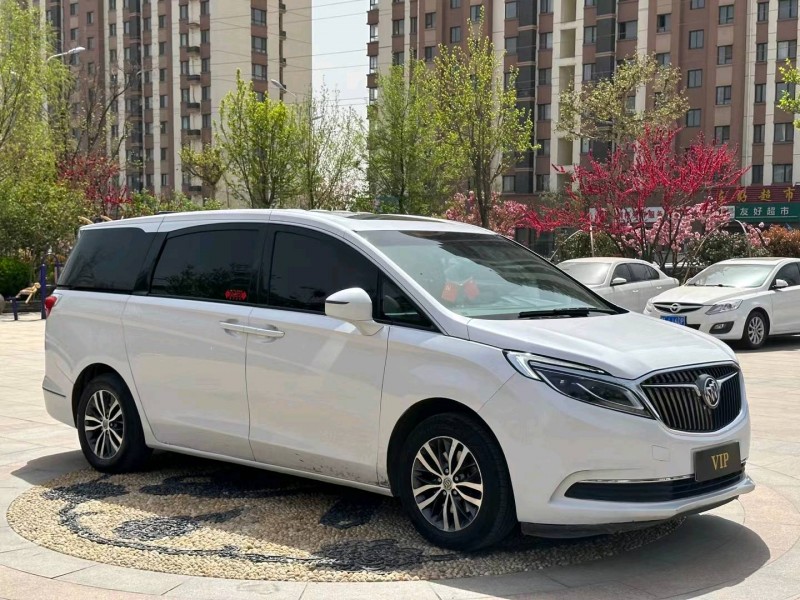 青岛18年别克GL83