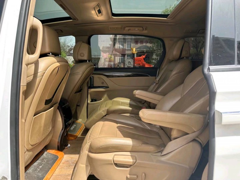 青岛18年别克GL88