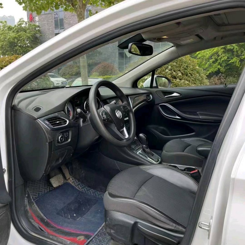 淄博16年别克威朗8