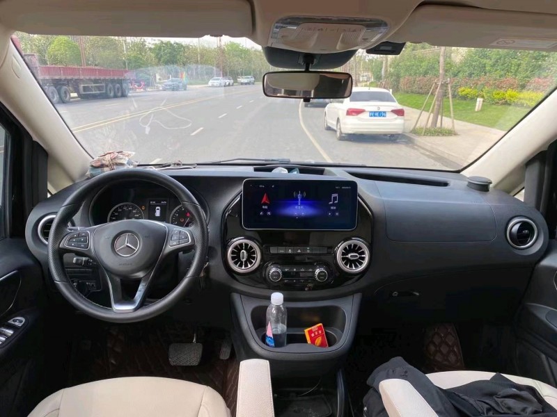 邯郸20年奔驰威霆9