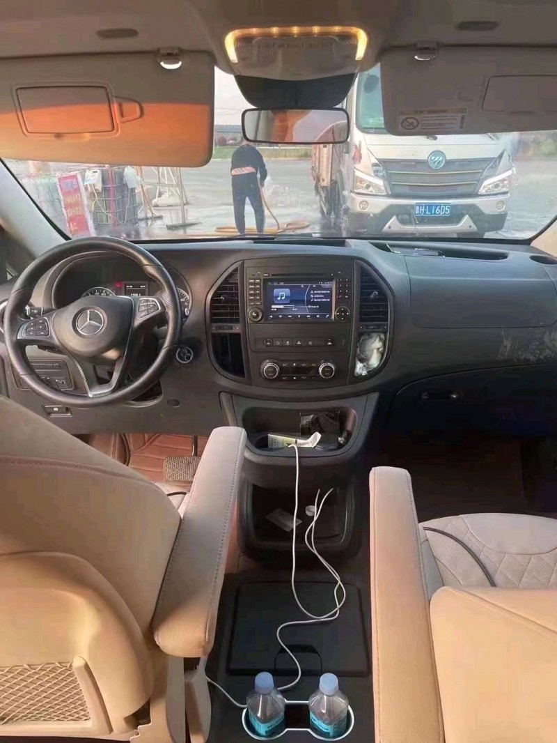 济南17年奔驰威霆7