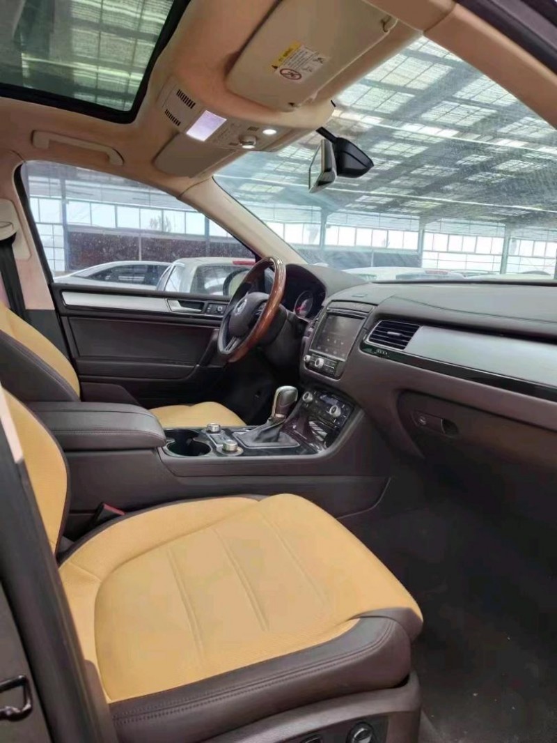 济南18年大众途锐6