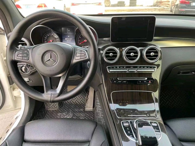 济南16年奔驰GLC7