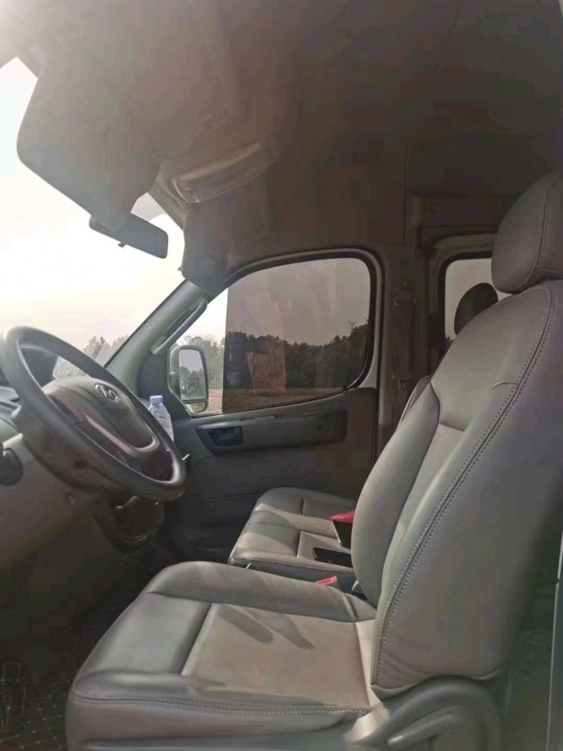 岳陽17年大通V805