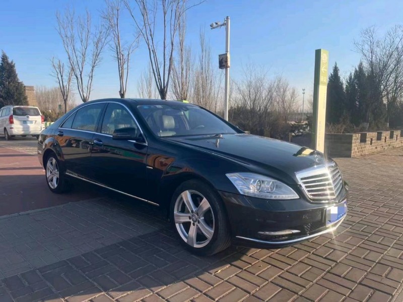 石家庄10年奔驰S9