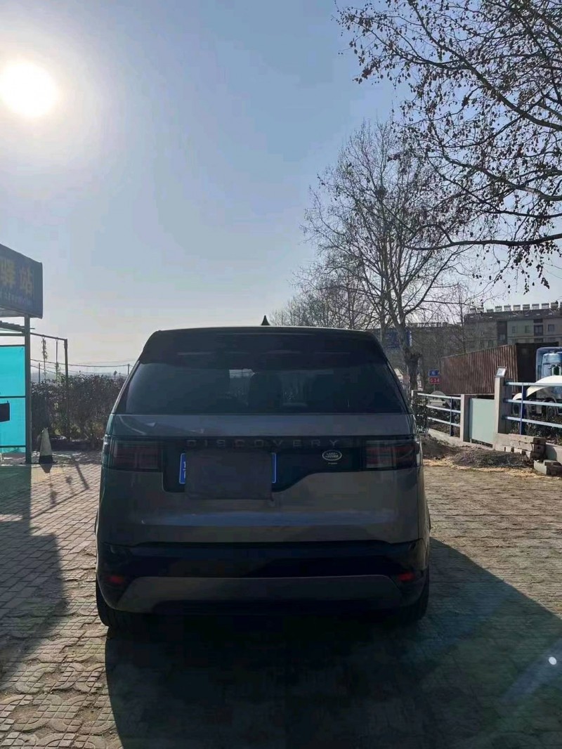 青岛22年路虎发现3