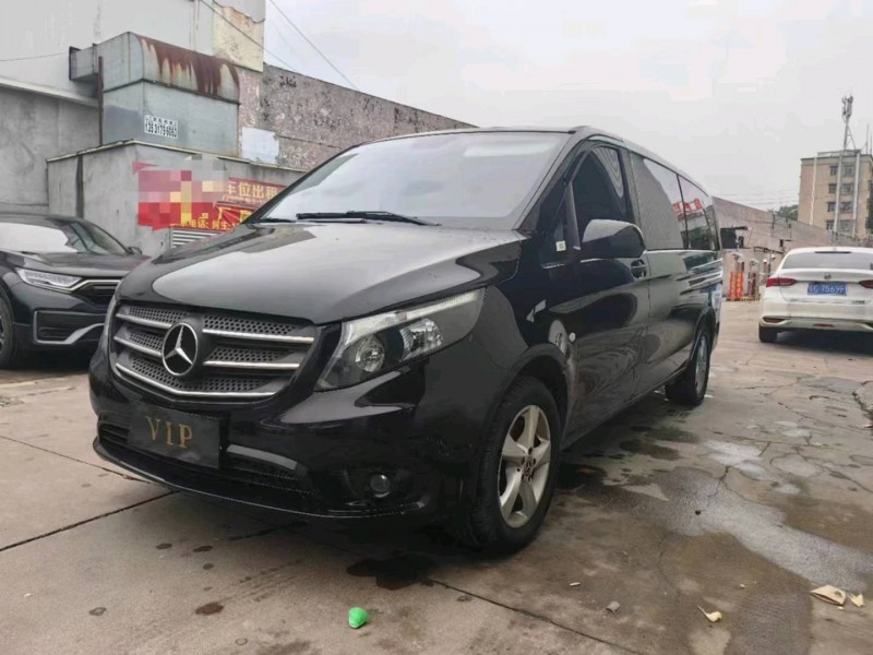 东莞21年奔驰威霆3