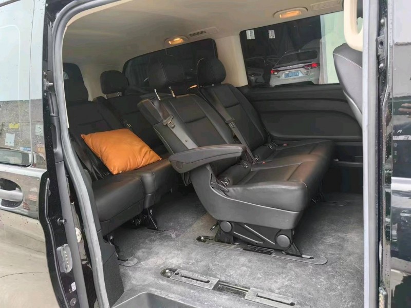 东莞21年奔驰威霆6