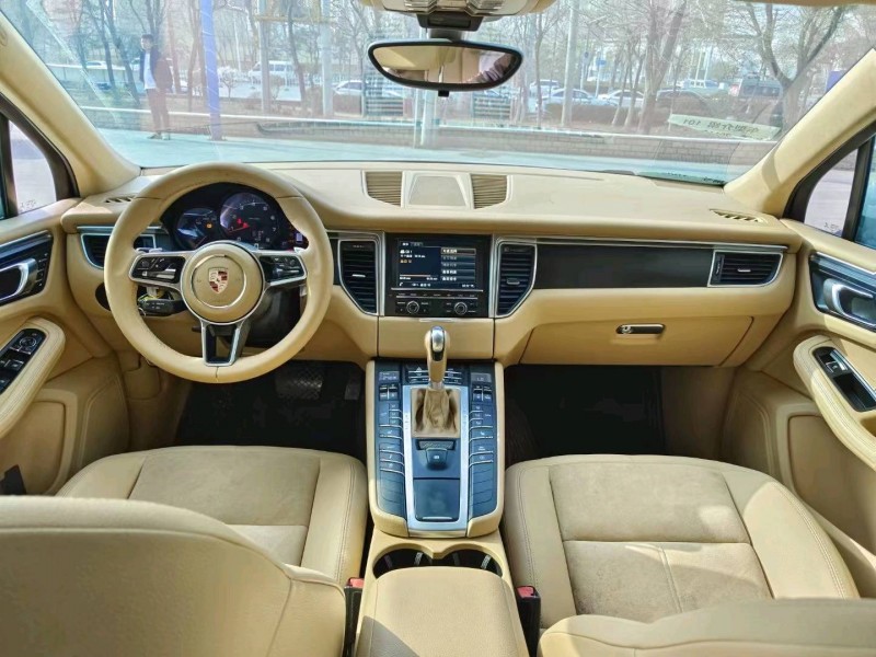 沈阳16年保时捷Macan4