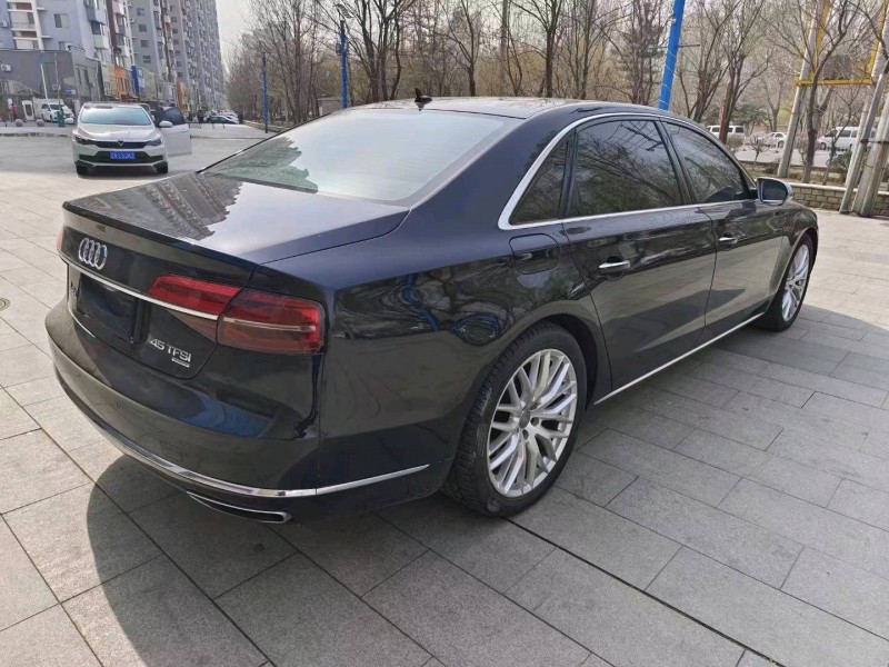 沈阳16年奥迪A8L7