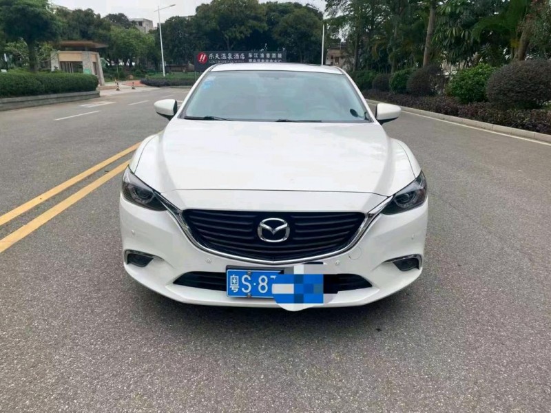 珠海17年马自达阿特兹1