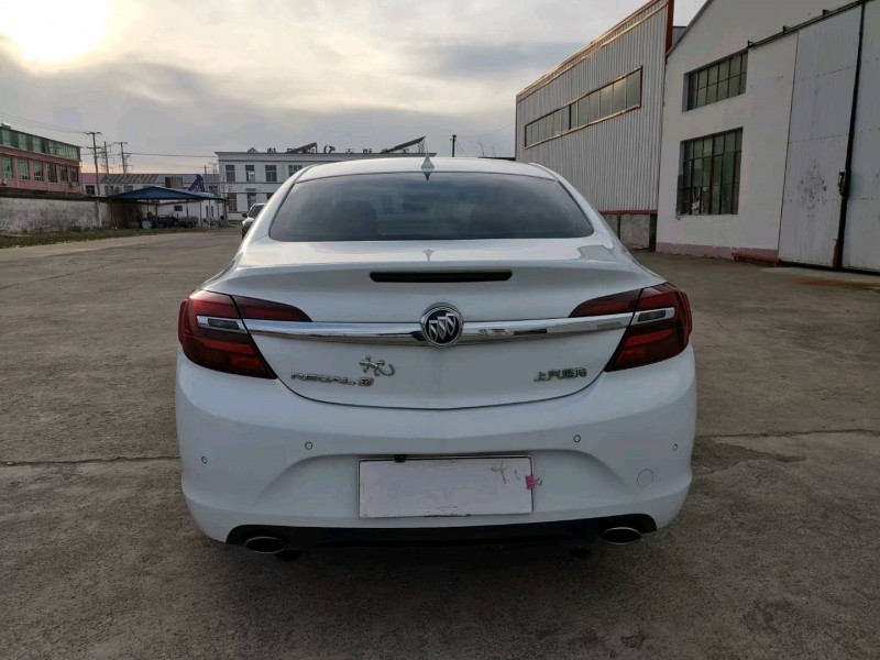 徐州17年别克君威9