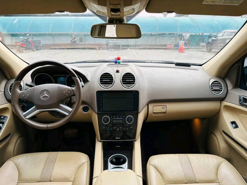 东莞09年奔驰ML5