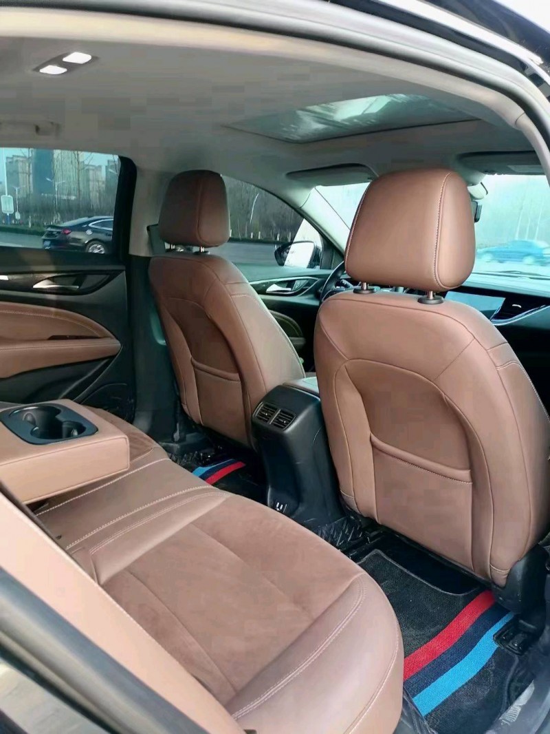 聊城22年别克君威5