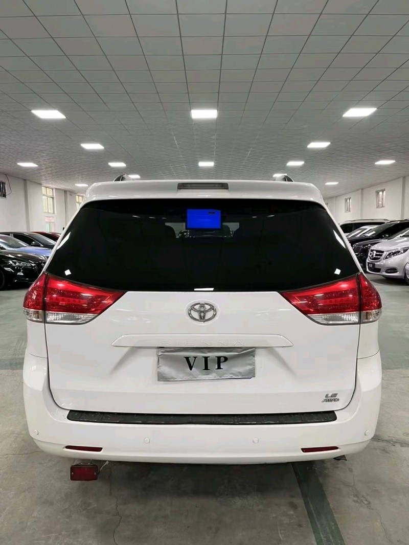 廊坊14年丰田塞纳9