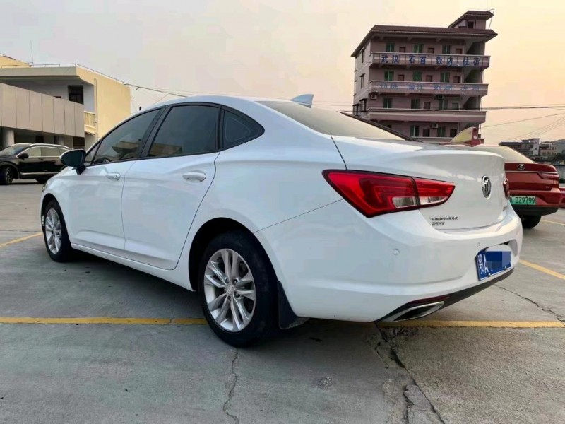 珠海19年别克威朗7