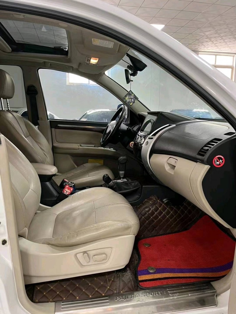 廊坊15年三菱帕杰罗·劲畅4