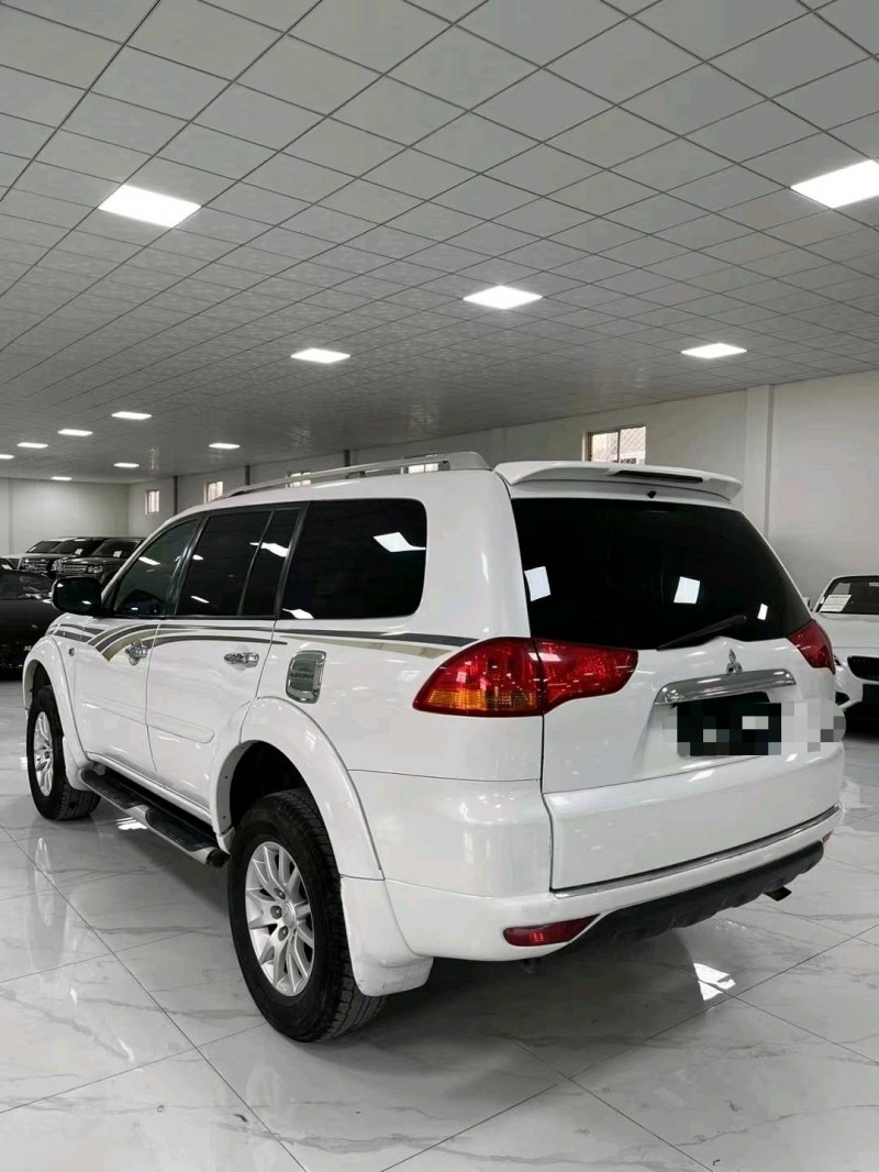 廊坊15年三菱帕杰罗·劲畅7