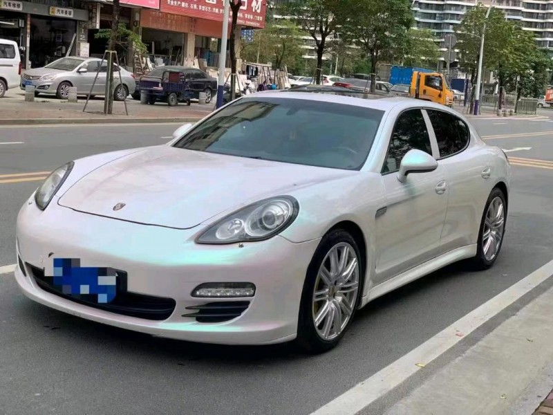广州10年保时捷帕拉梅拉3