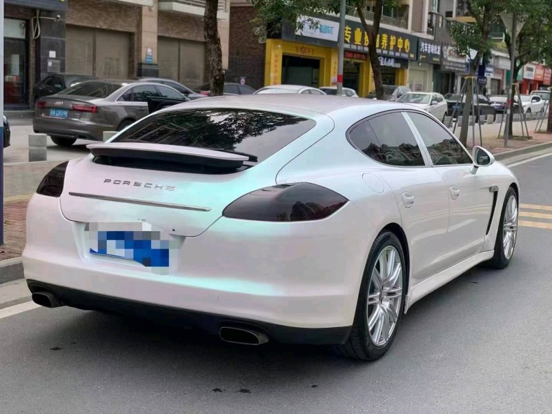 广州10年保时捷帕拉梅拉4