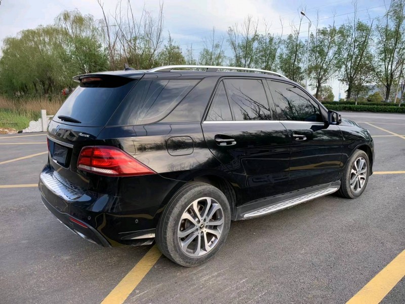 徐州17年奔驰GLE4