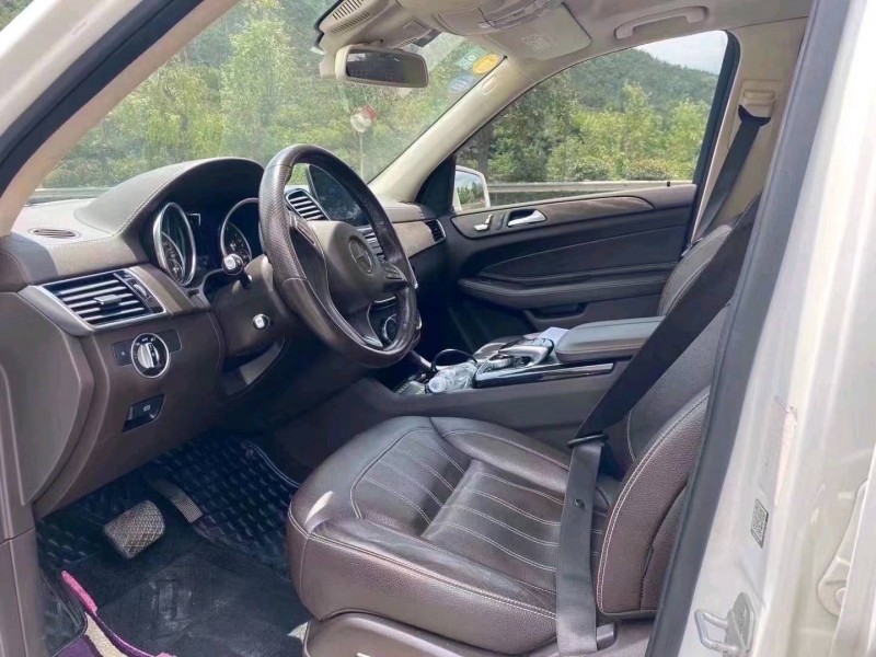 济南17年奔驰GLE8