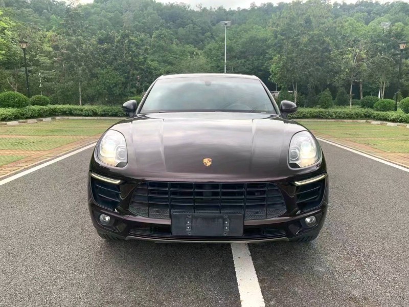 广州15年保时捷Macan1